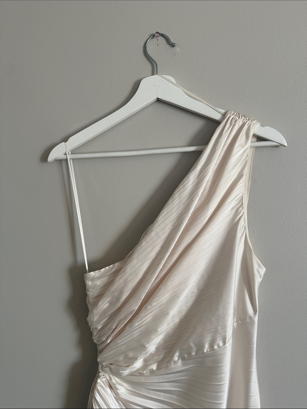 Dress Forum One-Shoulder Pleated Ivory Evening Gown - Picture 10 of 10